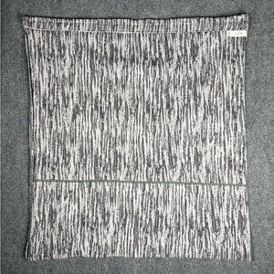 Lululemon Vinyasa Scarf Wrap Women’s OS Gray Black Space Dye